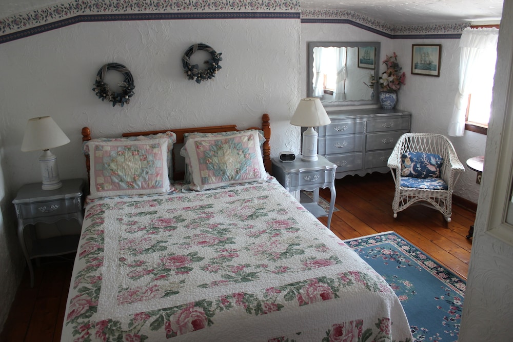Sea Breeze Inn - photo 3