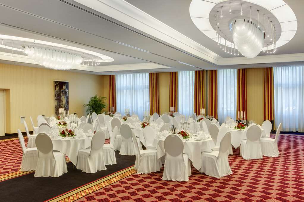 Steigenberger Hotel De Saxe, Dresden, Germany - meeting room