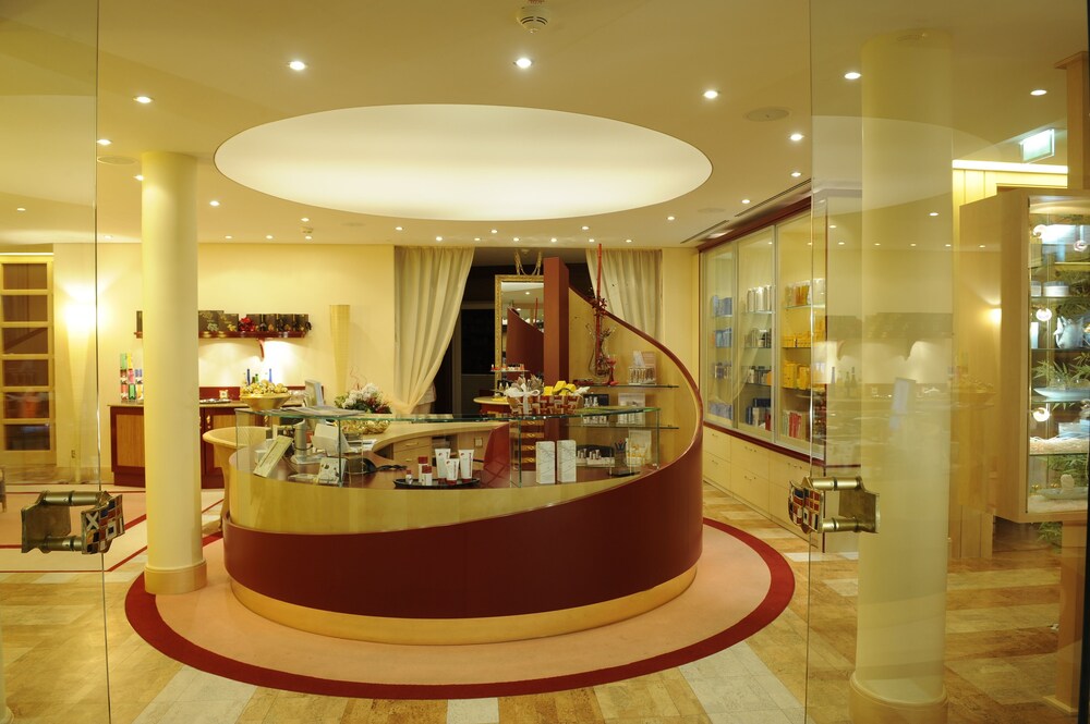 Spa Reception